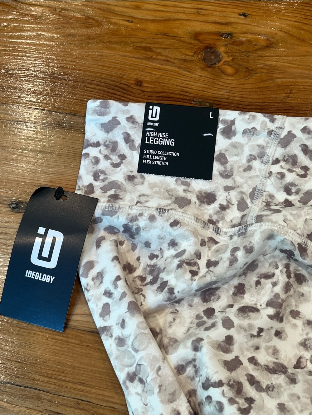Ideology High-Rise Leggings in Soft Muted Neutral Floral • Size Large• NWT - Picture 6 of 9